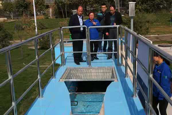 省委政研室副巡视员李高庄到水情形公司大荔城区污水处置惩罚厂调研