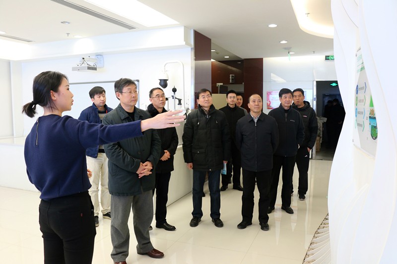 省人大常委会委员、环资工委主任李三原到bte365集团调研座谈