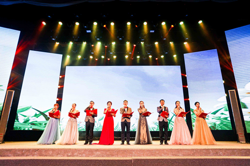 bte365集团庆祝新中国建设70周年职工朗诵角逐乐成举行