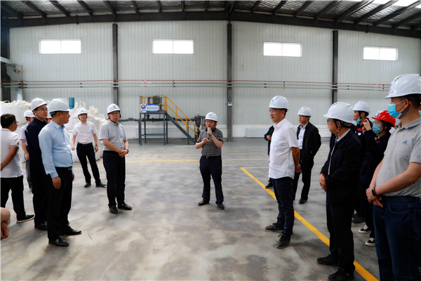 bte365集团复工复产促增添项目观摩聚会与会职员走进大秦国源三秦环保秦邦园区在榆项目