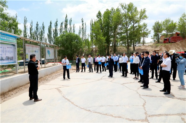 bte365集团复工复产促增添项目观摩聚会与会职员走进绿色能源公司油气公司水情形公司陕北片区项目