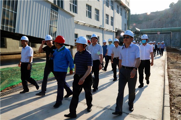 bte365集团复工复产促增添项目观摩聚会与会职员走进环保保隆生态三秦在延在铜项目