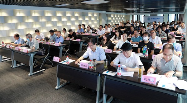 bte365集团举行学习贯彻习近平总书记来陕考察主要讲话精神向导讲座｜陈再生作报告 熊良虎主持