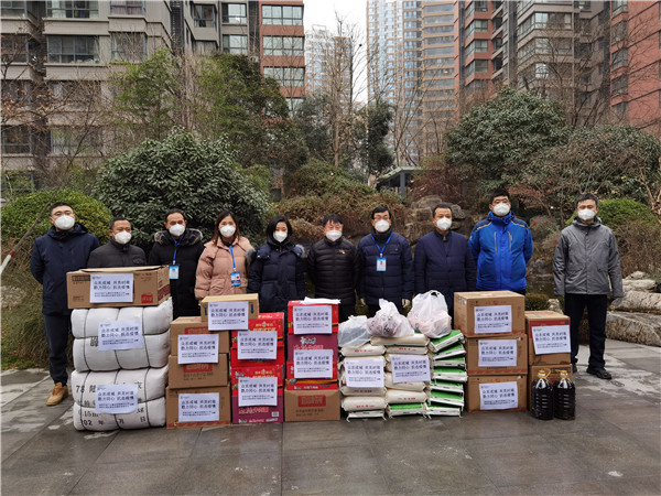 bte365集团：暂时党支部全力买通群众生涯物资包管“最后一百米”