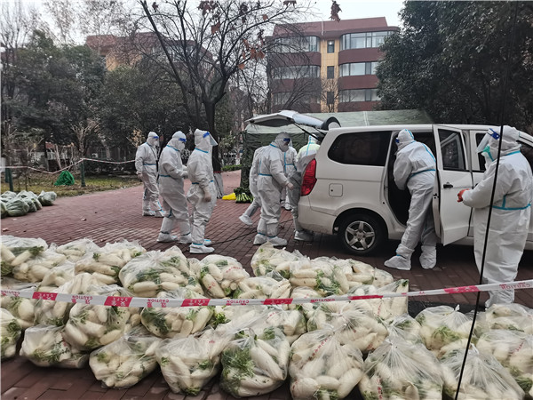 华商网｜“作为一名老兵，，，，就要为人民效劳！”bte365集团退役武士的糜家桥战“疫”