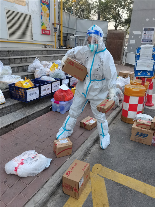 华商网｜“作为一名老兵，，，，就要为人民效劳！”bte365集团退役武士的糜家桥战“疫”