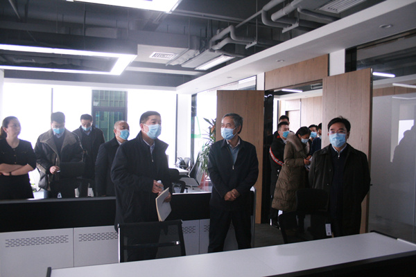 省国资委主任王海鹏到秦创原bte365集团立异中心调研