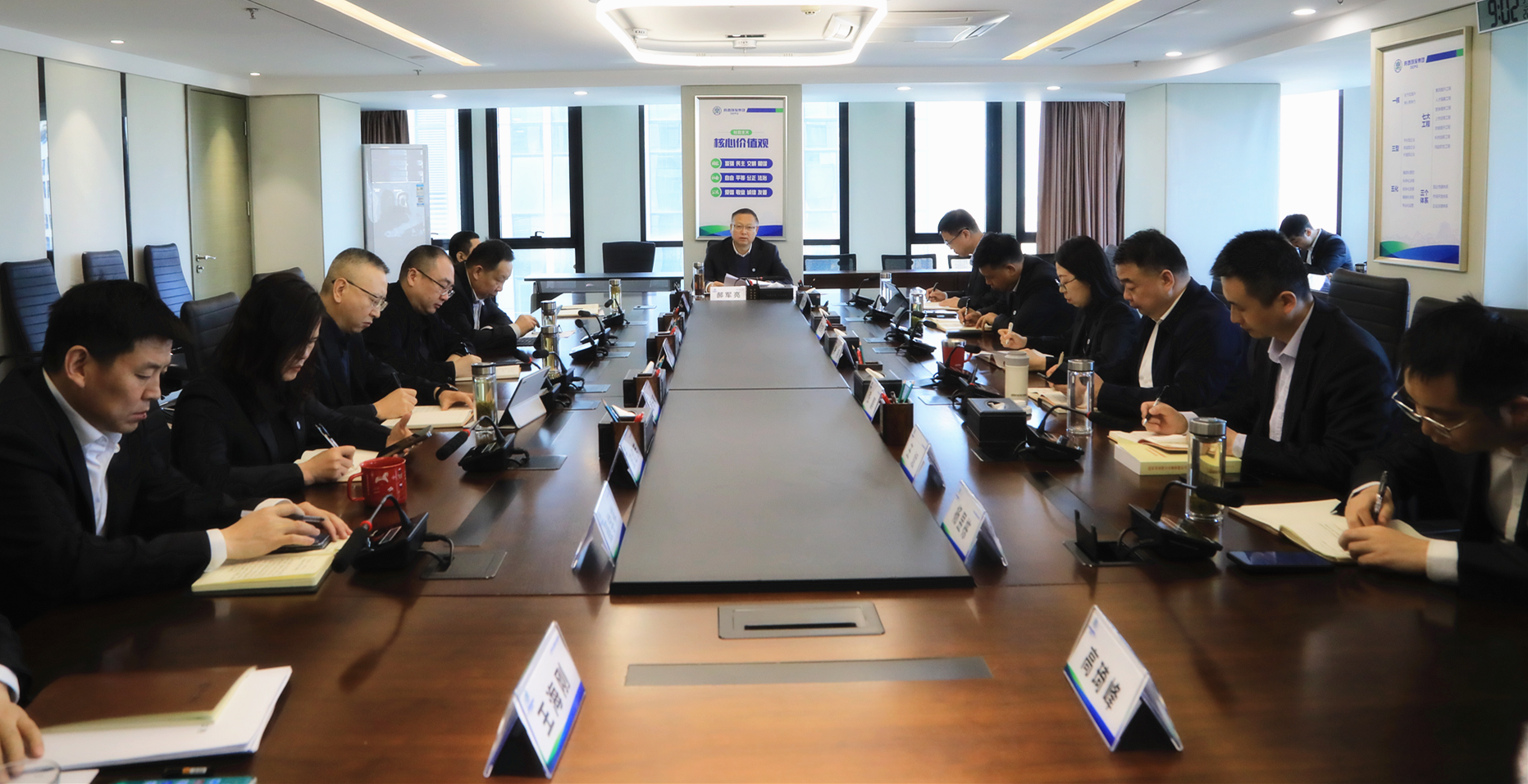 bte365集团专题转达学习习近平总书记主要讲话和天下两会精神
